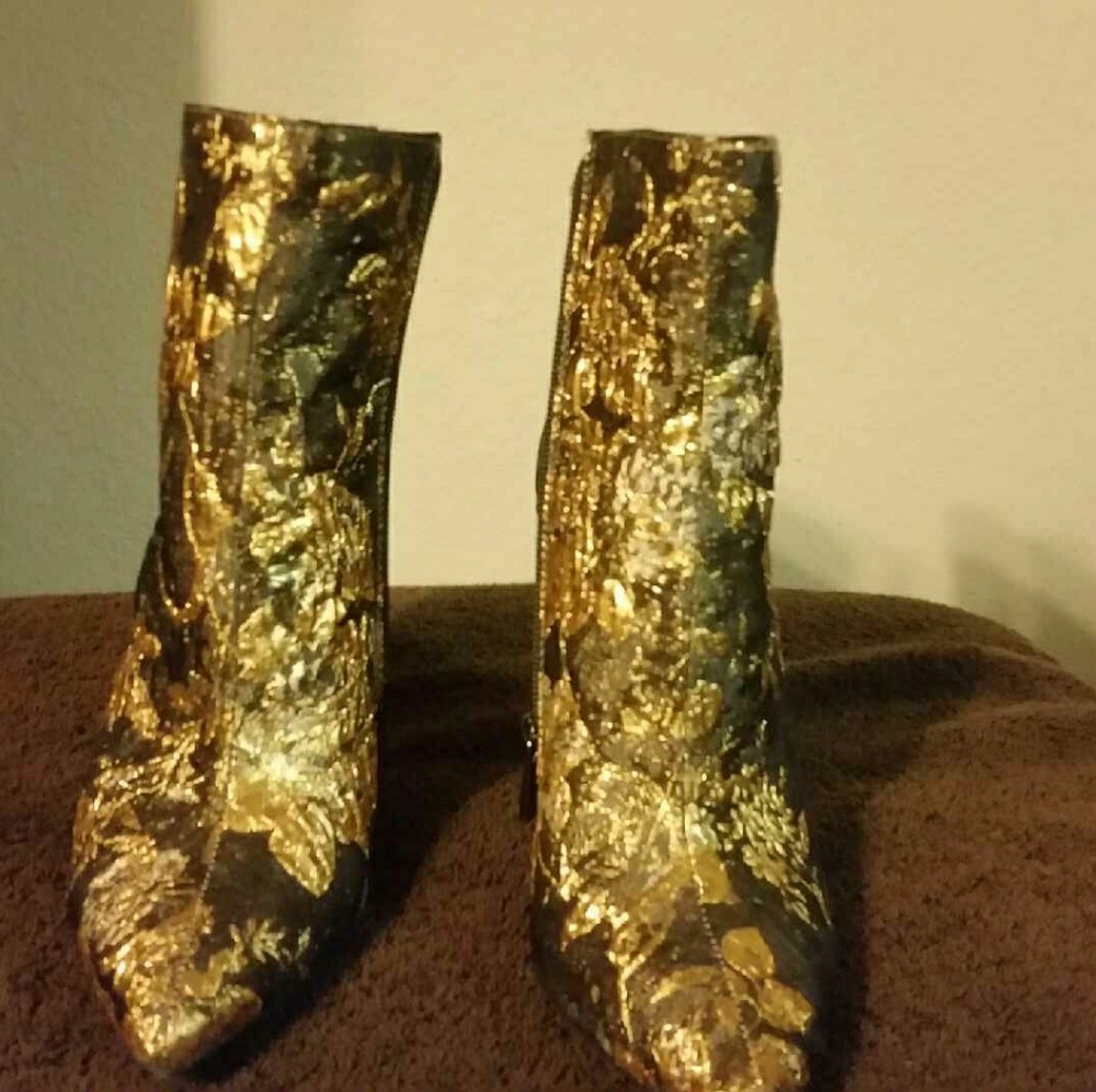 Jessica Simpson boots